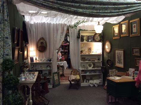 Contact Us. . Volo antique mall booth rental
